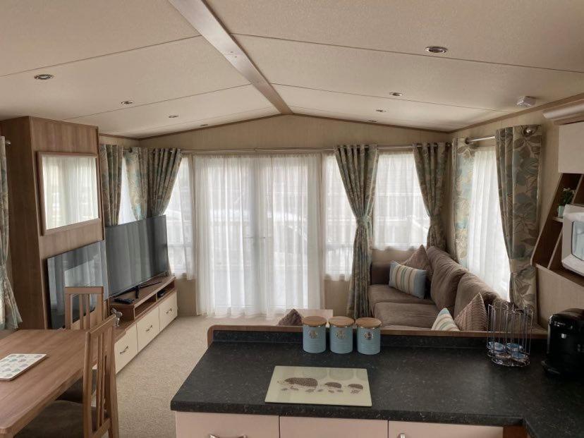 Kingfisher Court 2 Tattershall Lakes With Hot Tub Exterior photo